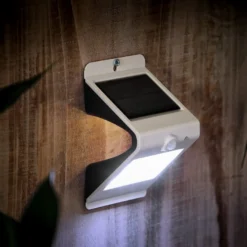 Wandlamp Solar Met Bewegingsensor 10x8x16cm Ww -Tuin Diep Verkoop wandlamp solar met bewegingsensor 10x8x16cm ww 1584628288 l